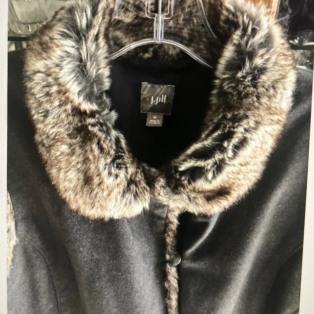 J Jill Vest Wool W/Faux Fur Collar & Trim Fully Lined with Pockets Never Worn - Picture 2 of 4